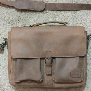 Leather messenger bag